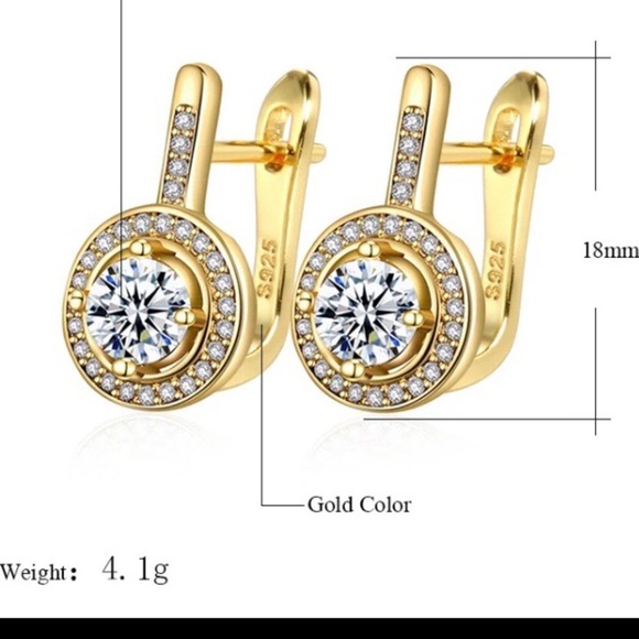 ¥ 18K Yellow Gold Diamond Stud Earrings - Picture 5 of 6